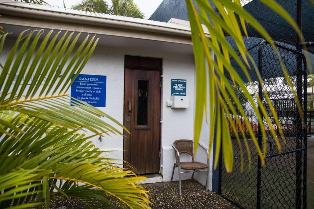 2 Bedroom Ground Level Villa in Tropical 4* Resort Noosaville Esterno foto