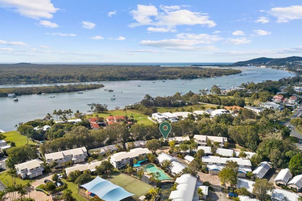 2 Bedroom Ground Level Villa in Tropical 4* Resort Noosaville Esterno foto