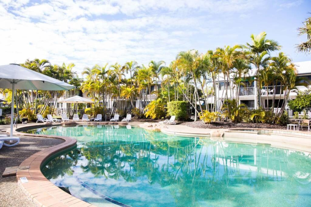 2 Bedroom Ground Level Villa in Tropical 4* Resort Noosaville Esterno foto