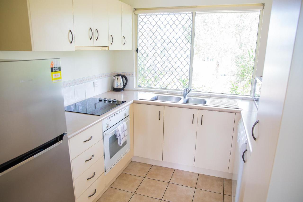 2 Bedroom Ground Level Villa in Tropical 4* Resort Noosaville Esterno foto